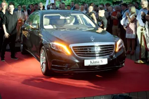 Mercedes klasy S. Luksusowy nokaut