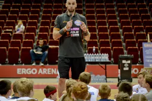 Gortat szkolił młodzież w Ergo Arenie