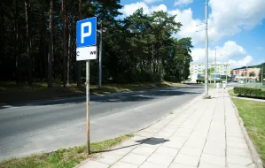 Samowolka parkingowa na Pustkach Cisowskich