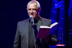 Kondrat, Turnau i inni w hołdzie dla Szekspira - o "Sonetach Księżycowych" w Teatrze Szekspirowskim