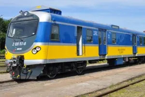 Pesa wyremontuje składy SKM w 13 miesięcy