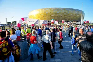 Opóźnienie w zwrocie pieniędzy za Lechia - Barcelona