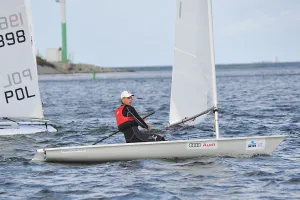 Kibicuj żeglarzom w wyścigach medalowych