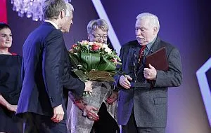 EFNI 2013. Wałęsa nagrodzony za zasługi dla przemian