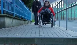 Spacerują, by pomóc niepełnosprawnym