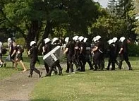 Łagodne kary dla policjantów po letniej bijatyce na gdyńskiej plaży