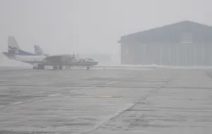 Co widać przez mgłę? Fakty i mity o gdyńskim lotnisku