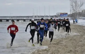 Finisz 31. edycji sopockich biegów po plaży