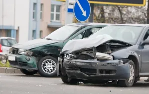 Konsekwencje uszkodzenia firmowego samochodu