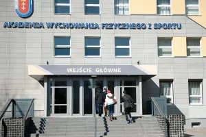 AWFiS chce sprzedać swoje grunty