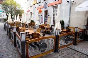 Ogródki przy restauracjach znikną czy wyładnieją?