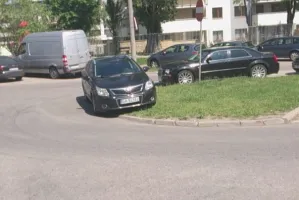 Kłopoty z parkowaniem przy rynku na Przymorzu
