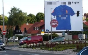 Gigantyczna reklamowa samowola na granicy Gdańska i Sopotu