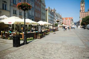 Restaurator uległ: obiecał spłacić dług, dostał zgodę na ogródek