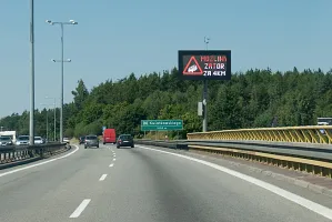 Mało dokładne tablice zmiennej treści na obwodnicy