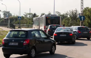 Autobusy zastępcze winne korków na Stogach?