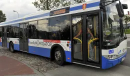 Kierowca autobusu ukarany za zamknięcie pasażerce drzwi przed nosem
