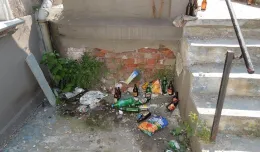 Śmieci podczas jarmarku zalewają Gdańsk