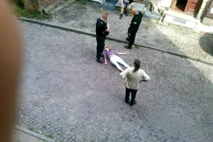 Bójka z policjantami na Biskupiej Górce