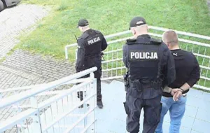 Gdynia: zarzuty za udział w bójce, po której trzy osoby trafiły do szpitala