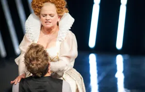 Bezwględna gra o tron w Teatrze Wybrzeże - recenzja "Marii Stuart"