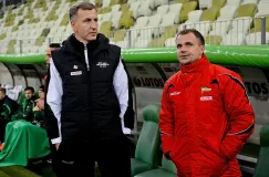 Lechia zamieniła Untona na Brzęczka