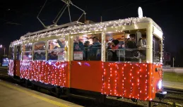 Świąteczny tramwaj i Pesa Jazz Duo na torach