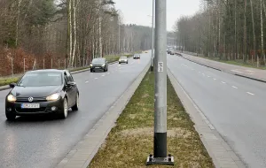 Szersza, nowa droga i stare ograniczenie do 50 km/h