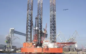 Nie będzie większego wydobycia ropy na Bałtyku? Niejasna sytuacja wokół remontu platformy Lotosu