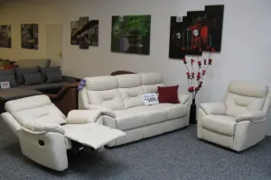 Wyjątkowe meble w atrakcyjnych cenach w nowym salonie Resto Design w Parku Handlowym Matarnia