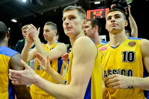Asseco chce być czarnym koniem PP
