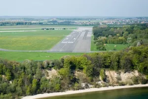 Komisja Europejska częściowo odpuszcza lotnisku w Gdyni