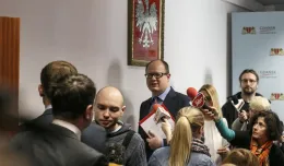 Opinie nt. czy Adamowicz powinien zrezygnować