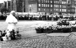 Dlaczego w Gdańsku odwrócili się do Jana Pawła II plecami?