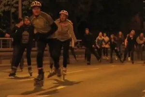 Nocny przejazd dla ponad 1500 rolkarzy