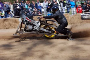 Mistrzostwa unimoto. Szatańskie rydwany