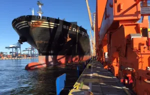 Wpłynął najdłuższy kontenerowiec w historii gdyńskiego portu