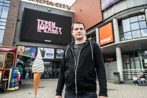 Akcja gdańskiego artysty: antyreklamy zamiast billboardów