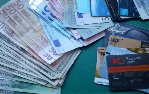 Turysta z Florydy odzyskał portfel pełen pieniędzy