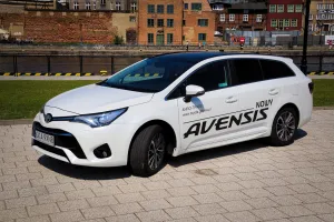 Nowa Toyota Avensis nabrała zadziorności