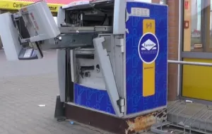 Wysadzenie bankomatu w Osowej, sprawcy skradli kasetkę z pieniędzmi
