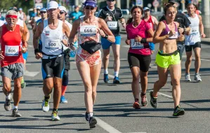 Ponad 800 śmiałków pobiegło w maratonie