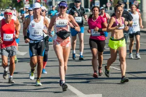 Ponad 800 śmiałków pobiegło w maratonie