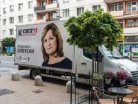Politycy obchodzą zakaz wywieszania plakatów w Gdyni