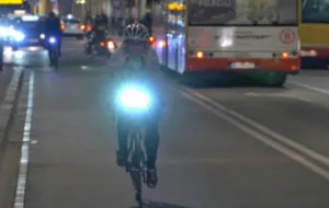 Rowerzysta: pamiętajmy o oświetleniu