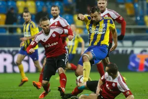 Koniec rundy nie zdecyduje o losie Arki