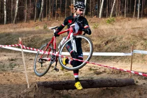 Nie odstawiaj roweru w kąt, wystartuj w Cyclocross 2015