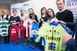 Sportowcy przekazali dary na rzecz hospicjum