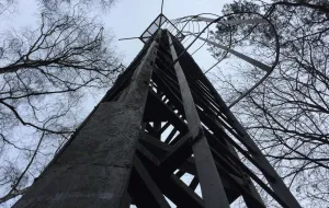 Opuszczona wieża na Rysim Wzgórzu w Sopocie
