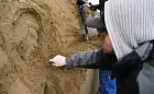 Szopka z piasku już powstaje w Oliwie